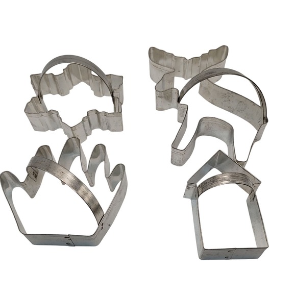 Large Vintage Cookie Cutters Snowflake Moose Hand House with Handles Set of Four - Picture 1 of 16
